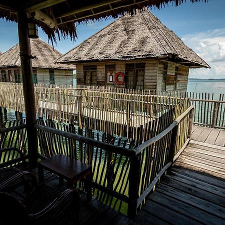 Telunas Beach Resort Sugi Ngoại thất bức ảnh