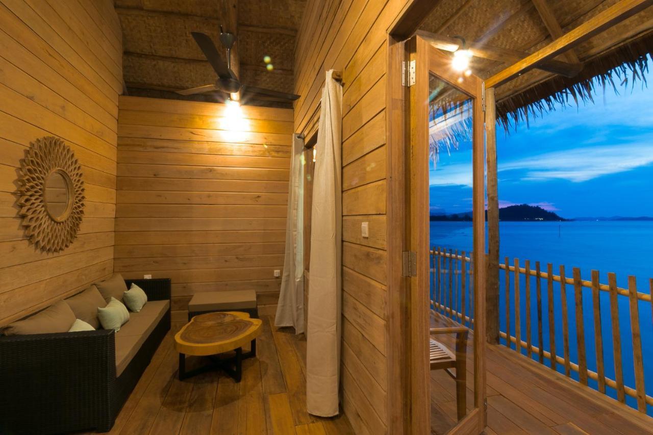 Telunas Beach Resort Sugi Ngoại thất bức ảnh