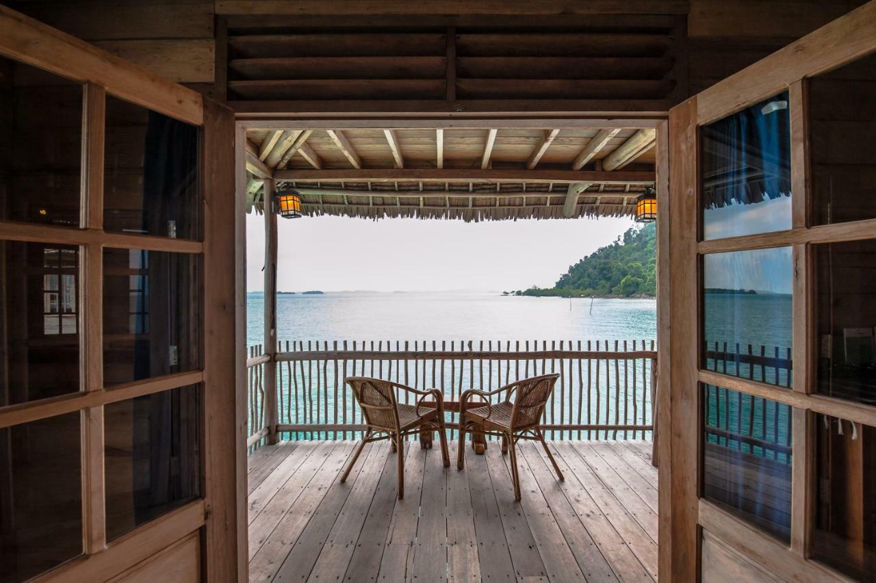 Telunas Beach Resort Sugi Ngoại thất bức ảnh