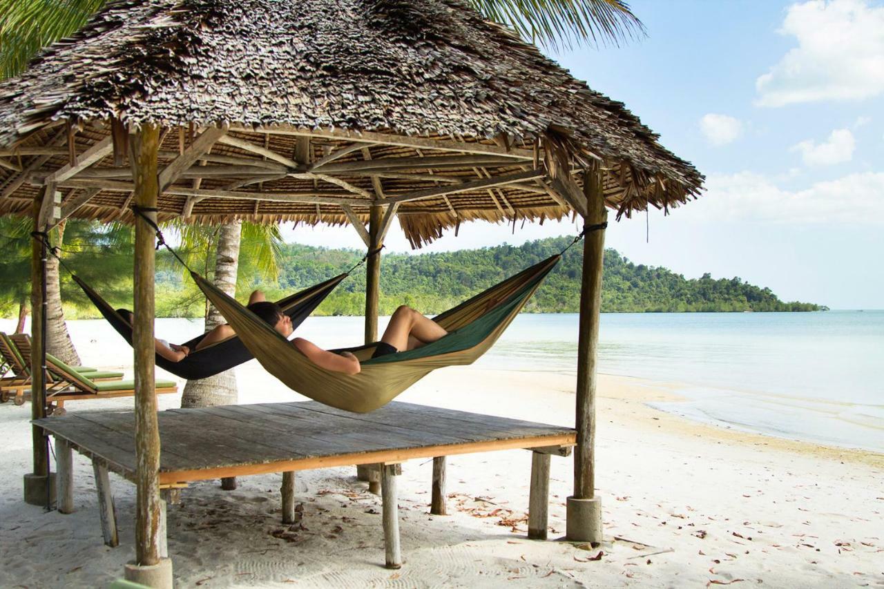 Telunas Beach Resort Sugi Ngoại thất bức ảnh