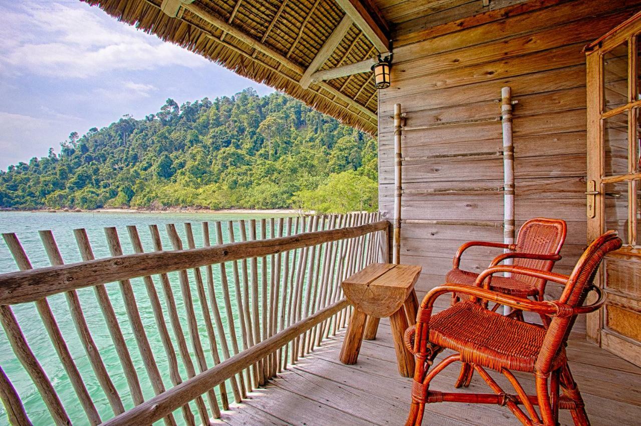 Telunas Beach Resort Sugi Ngoại thất bức ảnh