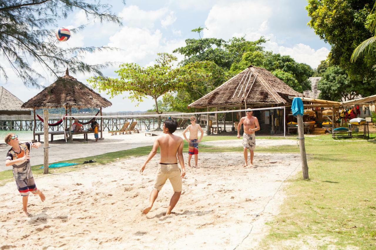 Telunas Beach Resort Sugi Ngoại thất bức ảnh